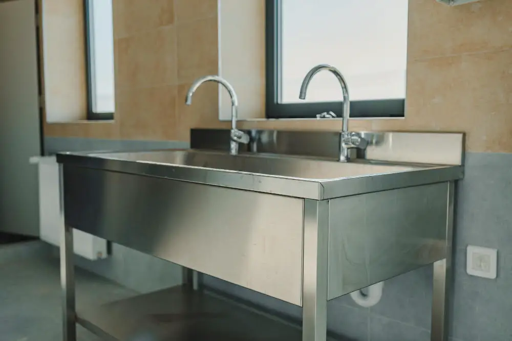 Freestanding Utility Sink With Storage