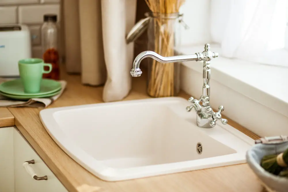 Retro Porcelain Enamel Sink